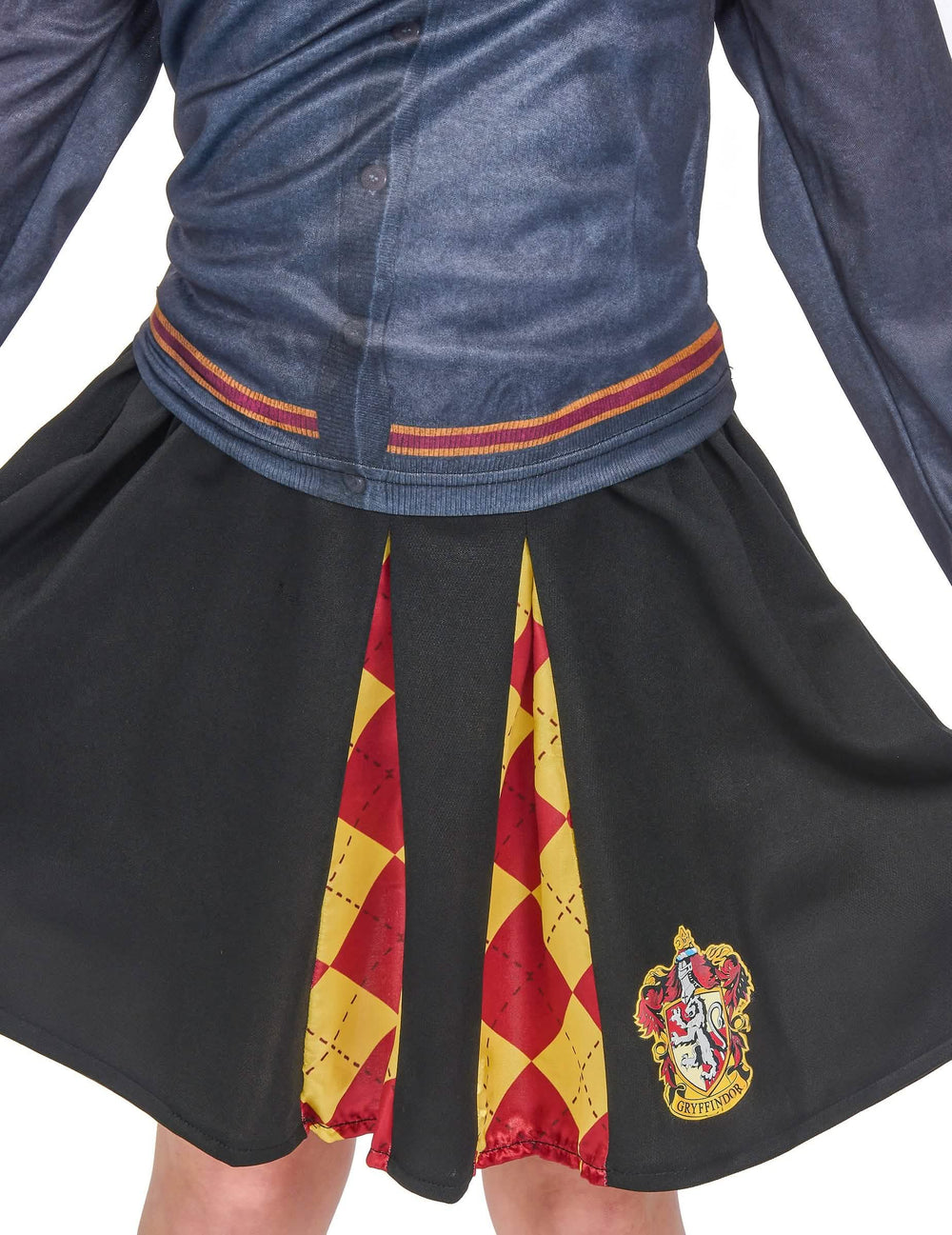 Detaliu al fustei și al blazonului topului cu fustă Gryffindor Harry Potter