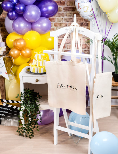 Mise en scène festive du tote bag en coton Friends